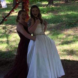 Meet your Posher, Ronni